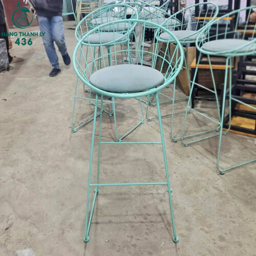 Bàn Ghế Quầy Bar Cũ Màu Xanh Chân Cao Có Đệm 8 ghe quay bar cu mau xanh chan cao co dem 1