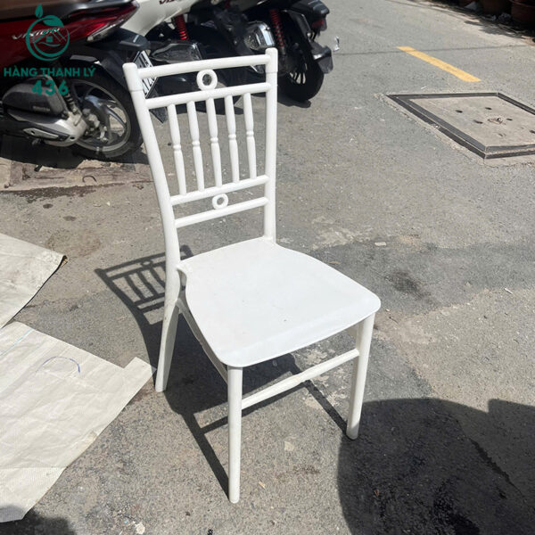 ghe-tiffany-cu-thiet-ke-thanh-lich-mau-trang-don-gian (1) ghe tiffany cu thiet ke thanh lich mau trang don gian 1