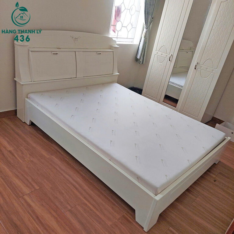 giuong ngu go cu 1m6x2m mau trang gia re 2