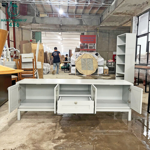 ke tivi go cu 1m8x60cm thiet ke nhieu ngan tien loi 4