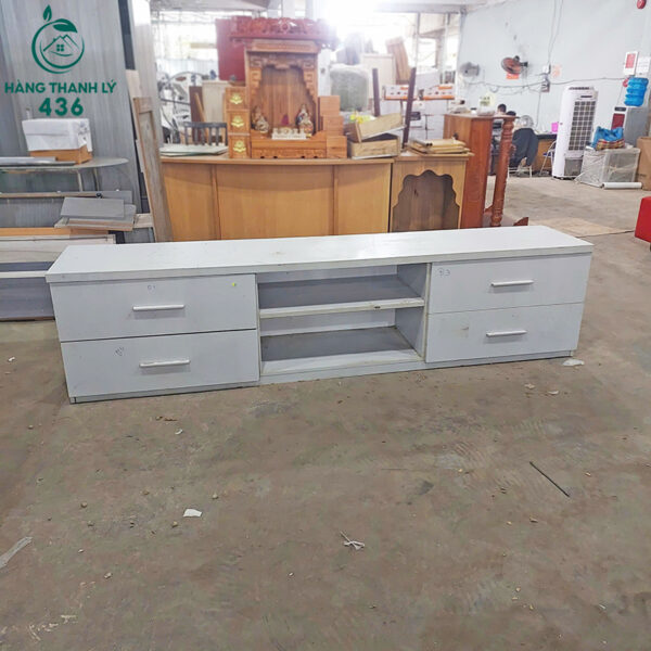 ke tivi go cu 2m4 thiet ke nhieu ngan tu tien dung 2