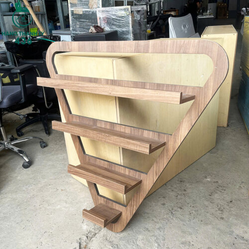 ke treo tuong cu hinh tam giac nguoc 3