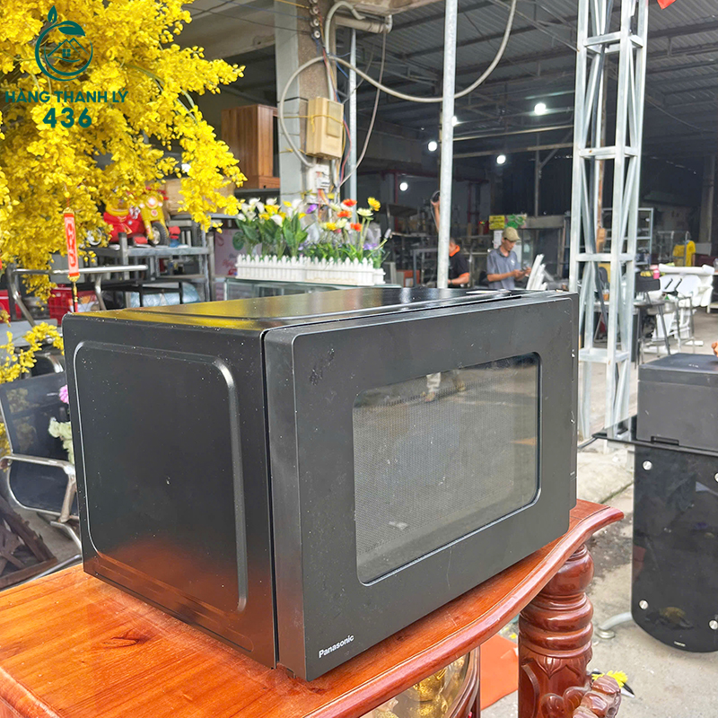Lò Vi Sóng Panasonic Cũ Màu Đen Hàng Đẹp Giá Tốt lo-vi-song-panasonic-cu-mau-den-hang-dep-gia-tot-3 Lò Vi Sóng Panasonic Cũ Màu Đen Hàng Đẹp Giá Tốt