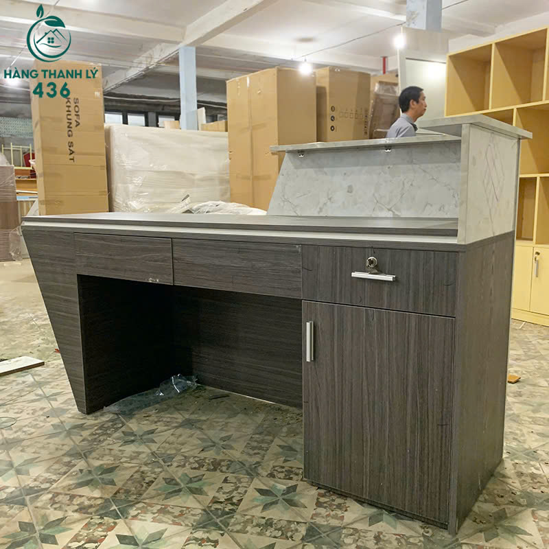 Quầy Lễ Tân 1M75 Đa Năng Kiểu Dáng Hiện Đại Mới 99% quay-le-tan-1m75-moi-99-4 Quầy Lễ Tân 1M75 Đa Năng Kiểu Dáng Hiện Đại Mới 99%