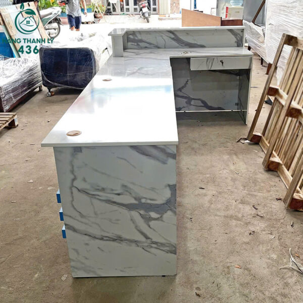 quay le tan cu phoi mau trang va xanh duong 2m9x1m4 4