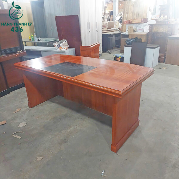 thanh ly ban giam doc 1m8x90cm khong hoc ton kho 2