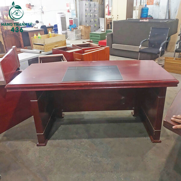 thanh ly ban giam doc go 1m6x80cm ton kho gia tot 1