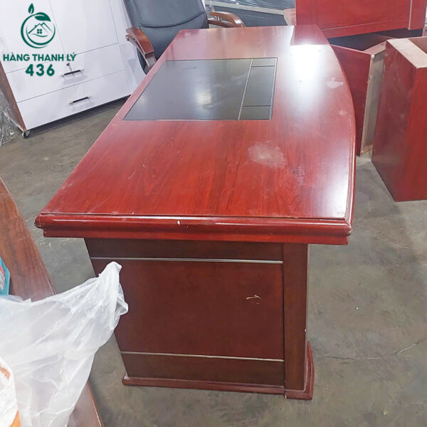 thanh ly ban giam doc go 1m6x80cm ton kho gia tot 3