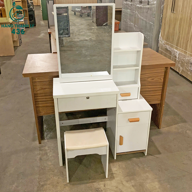 Bàn Trang Điểm Cũ Có Tủ Nhỏ Và Hộc Kéo Mới 90% thanh-ly-ban-trang-diem-co-tu-nho-va-hoc-keo-moi-99-2 Bàn Trang Điểm Cũ Có Tủ Nhỏ Và Hộc Kéo Mới 90%