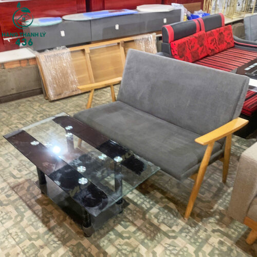 thanh ly bo sofa khung go kem ban kinh moi 99 3
