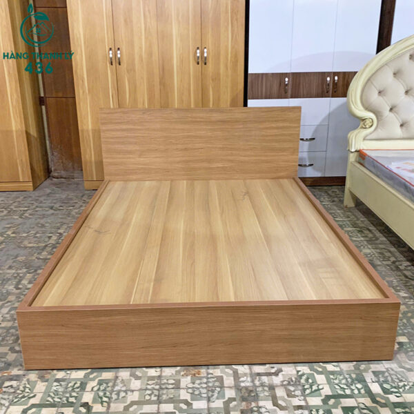 thanh ly giuong go van 3f4 day dan moi 99 1