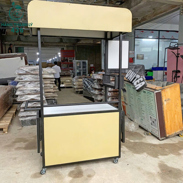 thanh ly quay ban hang co banh xe moi 99 3