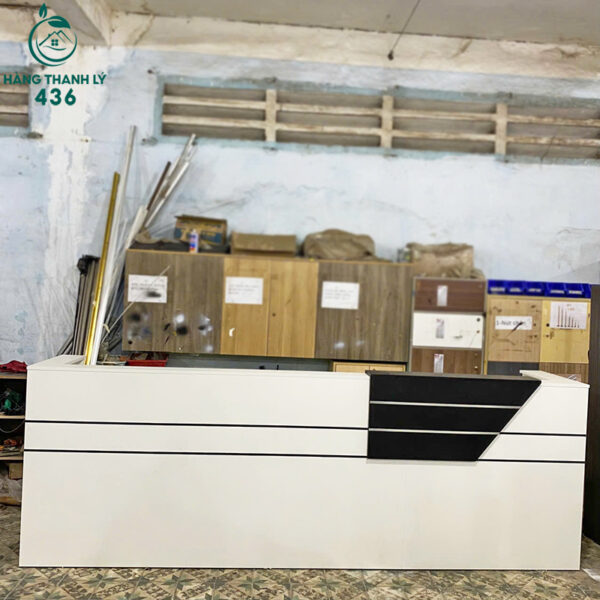 thanh ly quay le tan 3m2x1m1 mau trang phoi den 2