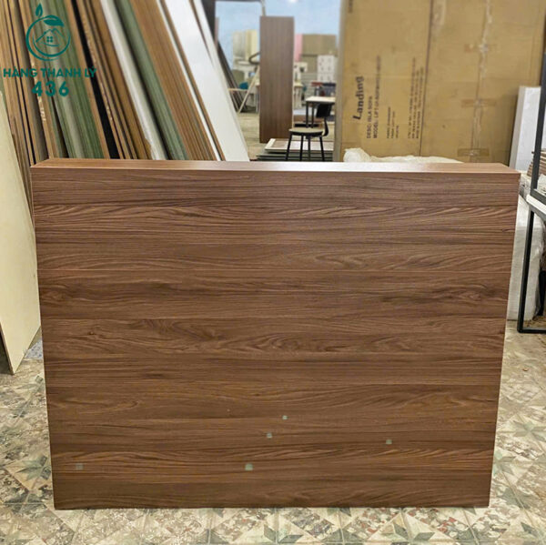 thanh-ly-quay-le-tan-go-1m4x1m1-co-hoc-tu-moi-99 (2) thanh ly quay le tan go 1m4x1m1 co hoc tu moi 99 2