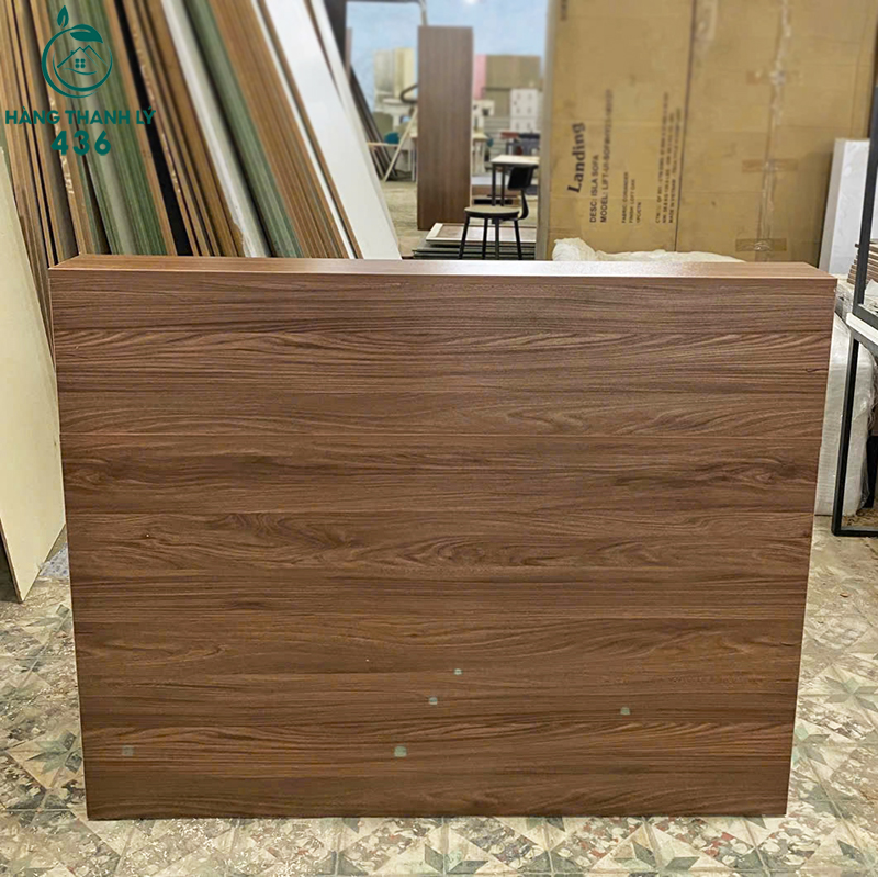 Thanh Lý Quầy Lễ Tân Gỗ 1M4x1M1 Có Hộc Tủ Mới 99% thanh-ly-quay-le-tan-go-1m4x1m1-co-hoc-tu-moi-99-2 Thanh Lý Quầy Lễ Tân Gỗ 1M4x1M1 Có Hộc Tủ Mới 99%