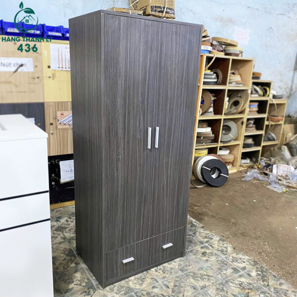 thanh ly tu quan ao 2 canh 1m7x70cm mau xam moi 99 2