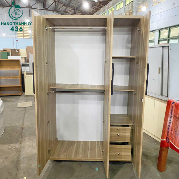 thanh-ly-tu-quan-ao-3-canh-1m2-hang-dong-moi-99 (2) thanh ly tu quan ao 3 canh 1m2 hang dong moi 99 2