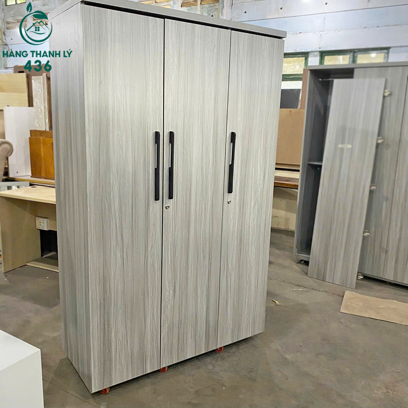 Thanh Lý Tủ Quần Áo 3 Cánh Màu Xám 1M2 Mới 99% thanh-ly-tu-quan-ao-3-canh-mau-xam-1m2-moi-99-2 Thanh Lý Tủ Quần Áo 3 Cánh Màu Xám 1M2 Mới 99%