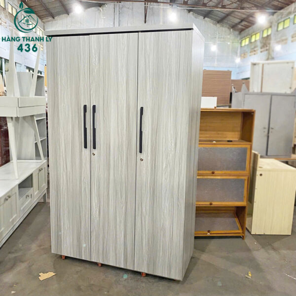 thanh-ly-tu-quan-ao-3-canh-mau-xam-1m2-moi-99 (3) thanh ly tu quan ao 3 canh mau xam 1m2 moi 99 3