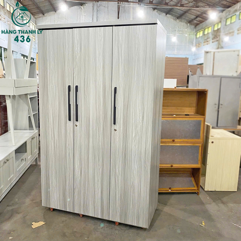 Thanh Lý Tủ Quần Áo 3 Cánh Màu Xám 1M2 Mới 99% thanh-ly-tu-quan-ao-3-canh-mau-xam-1m2-moi-99-3 Thanh Lý Tủ Quần Áo 3 Cánh Màu Xám 1M2 Mới 99%