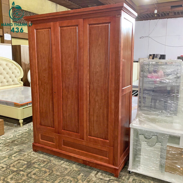 thanh-ly-tu-quan-ao-go-3-canh-mau-nau-do-moi-99 (1) thanh ly tu quan ao go 3 canh mau nau do moi 99 1