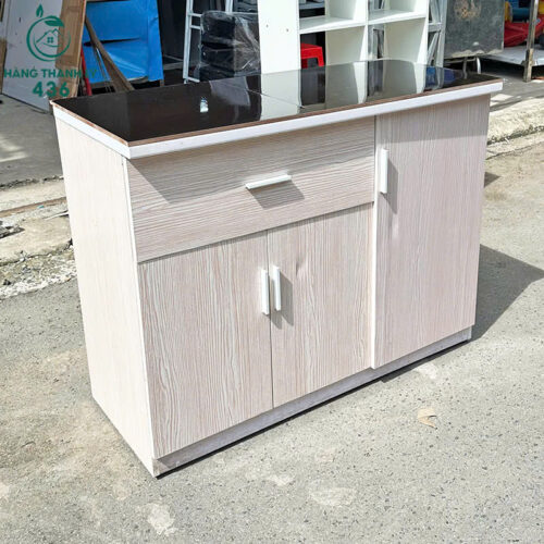 tu bep cu da nang co hoc keo va 2 canh tu 3