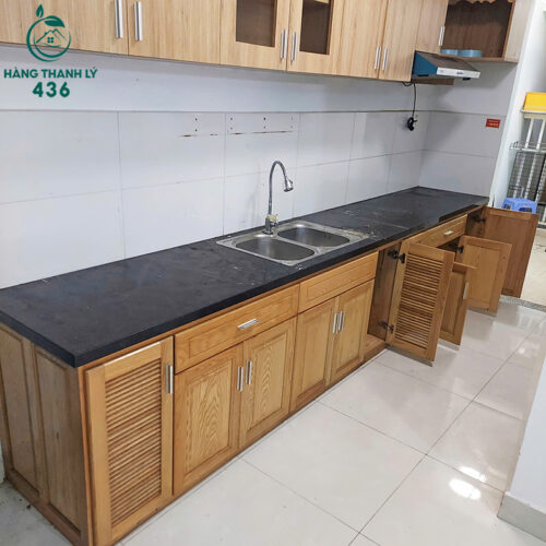 tu bep go soi cu 3m6x80cm mat da bon inox doi hien dai 4