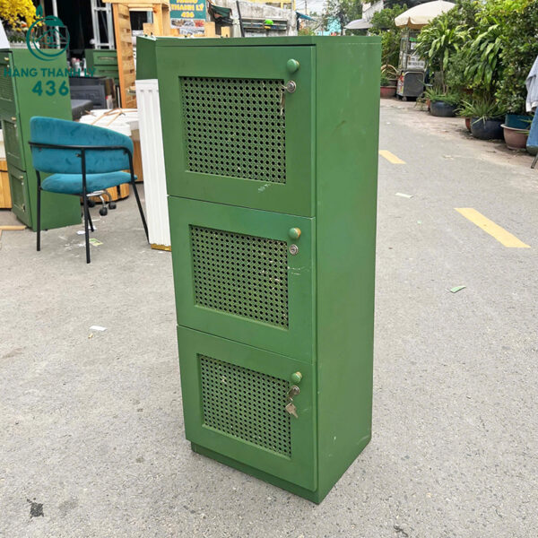 tu dung do 3 tang cu thiet ke dan mat cao doc dao 1