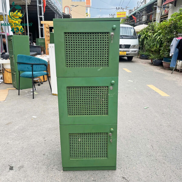 tu dung do 3 tang cu thiet ke dan mat cao doc dao 4