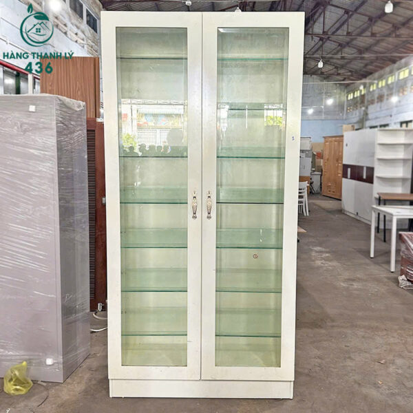 tu kinh trung bay cu co nhieu ngan 3