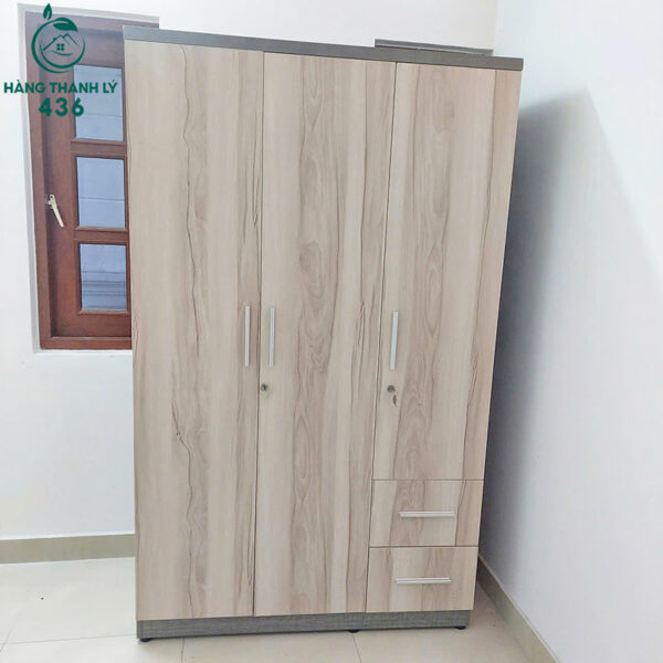 tu-quan-ao-go-cu-3-canh-2-ngan-keo-tien-dung (7) tu quan ao go cu 3 canh 2 ngan keo tien dung 7