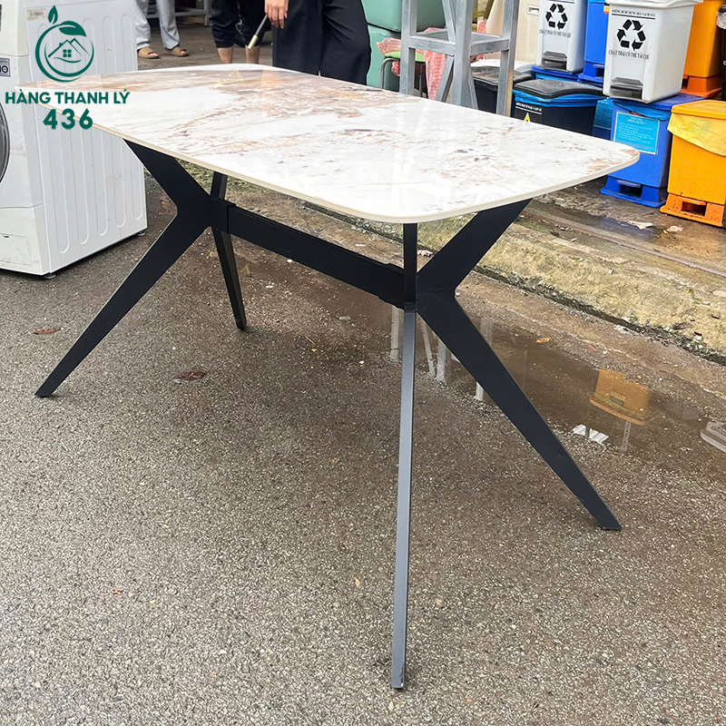 Bàn Ăn Cũ Mặt Vân Đá 1M2X75CM Chân Kim Loại Màu Đen ban-an-cu-mat-van-da-1m2x75cm-chan-kim-loai-mau-den-2 Bàn Ăn Cũ Mặt Vân Đá 1M2X75CM Chân Kim Loại Màu Đen