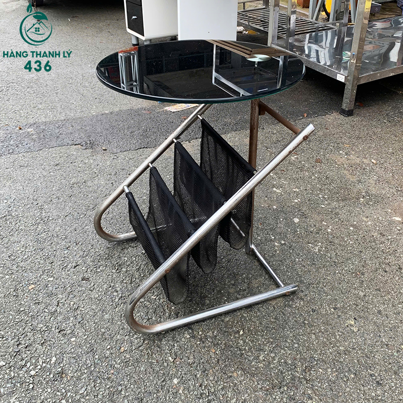 Bàn Cafe Cũ Mặt Kính Đen Đường Kính 48cm Chân Inox ban-cafe-cu-mat-kinh-den-duong-kinh-48cm-chan-inox-1 Bàn Cafe Cũ Mặt Kính Đen Đường Kính 48cm Chân Inox