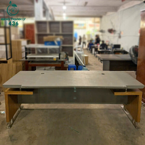 ban giam doc cu boc da mau xam dang cap cho lanh dao 2