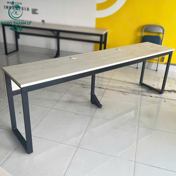 ban hop cu dai gon gang khung sat son den chac chan 1