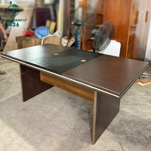 Bàn Họp Cũ Kích Thước Lớn Có Khoét Lỗ Đi Dây Điện 2 ban hop cu kich thuoc lon co khoet lo di day dien 1