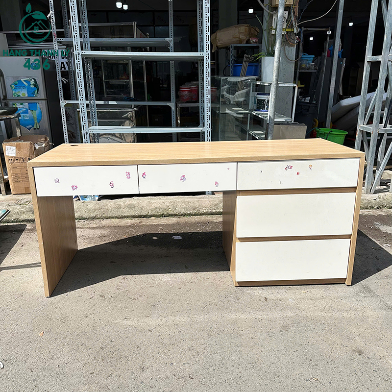 ban-lam-viec-van-phong-co-ngan-keo-rong-rai-4 Bàn Làm Việc Cũ 1M6x60CM Có Ngăn Kéo Rộng Rãi