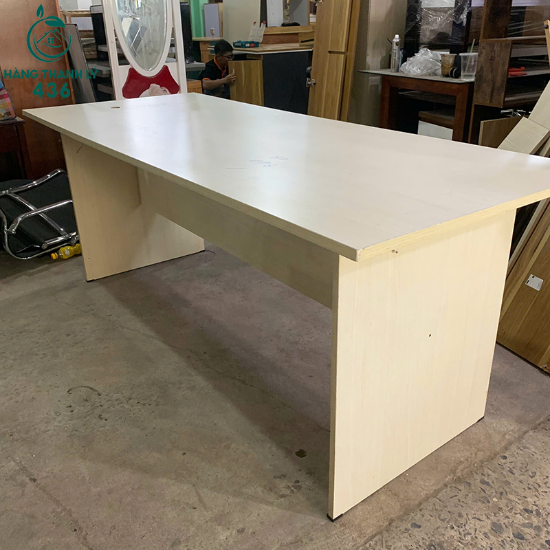 Bàn Làm Việc Văn Phòng Cũ 1M9X80CM Mặt Gỗ Vân Sáng Màu Kem ban-lam-viec-van-phong-cu-1m9x80cm-mat-go-van-sang-mau-kem-3 Bàn Làm Việc Văn Phòng Cũ 1M9X80CM Mặt Gỗ Vân Sáng Màu Kem