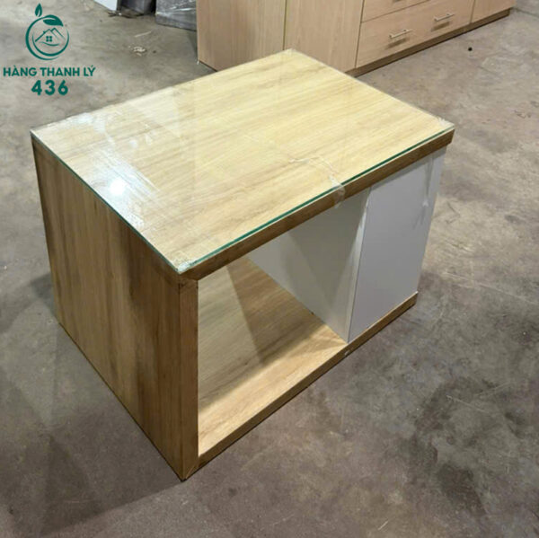 ban-sofa-cu-mau-van-go-sang-ket-hop-trang-de-dang-phoi-mau (3) ban sofa cu mau van go sang ket hop trang de dang phoi mau 3