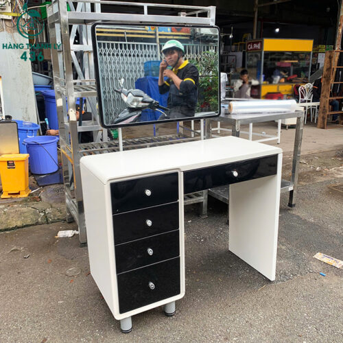 Bàn Trang Điểm Cũ Có Gương Màu Trắng Đen Sang Trọng 2 ban trang diem cu co guong mau trang den sang trong 4