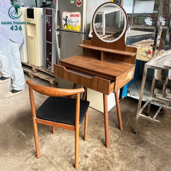 ban-trang-diem-cu-guong-tron-phu-hop-cho-phong-ngu-nho (2) ban trang diem cu guong tron phu hop cho phong ngu nho 2