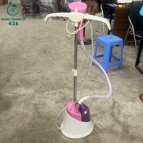 Bàn Ủi Hơi Nước Cũ Dạng Đứng Màu Hồng Trắng Nổi Bật 3 ban ui hoi nuoc cu dang dung mau hong trang noi bat 3