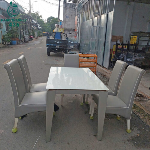 bo ban an cu 5 ghe da trang phoi xam lung cao sang trong 3