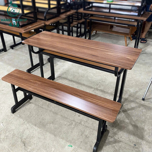 bo ban ghe hoc sinh cu 1m2x40cm mau nau hang dep 5