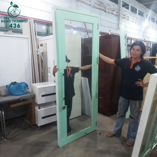 Cửa Kính Cũ Màu Xanh Lá 1M3 X 1M8 Độc Đáo Khung Chắc Chắn (Nhiều Mẫu) 3 cua kinh cu mau xanh la doc dao khung chac chan nhieu mau 1