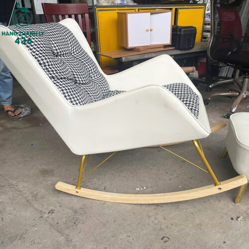 Ghế Bập Bênh Thư Giãn Cũ Hiện Đại Màu Trắng Thiết Kế Đẹp Mắt 4 ghe bap benh thu gian cu hien dai mau trang thiet ke dep mat 2