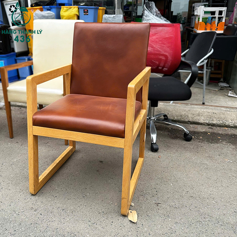 ghe-don-cu-co-tay-vin-boc-da-de-dang-lau-chui-ben-mau-nhieu-mau-4 Bàn Ghế Cafe Cũ Có Tay Vịn Bọc Da Dễ Dàng Lau Chùi (Nhiều Mẫu)