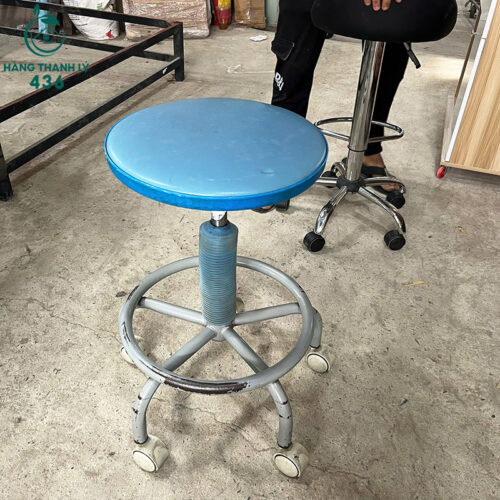 Thanh lý giường gội đầu cũ hàng đẹp 95% ghe-don-cu-xoay-tron-co-banh-xe-chan-kim-loai-nhieu-mau-3-500x500 Thanh lý giường gội đầu cũ hàng đẹp 95%