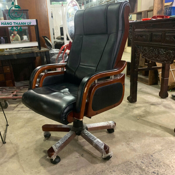 ghe-giam-doc-cu-lung-cao-da-den-tay-go-sang-trong-hang-dep (5) ghe giam doc cu lung cao da den tay go sang trong hang dep 5