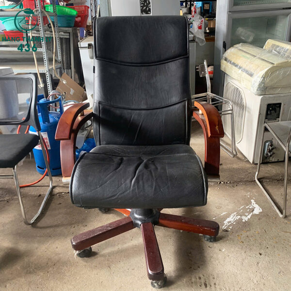 ghe-giam-doc-cu-lung-cao-da-mau-den-sang-trong-co-the-nga-lung (1) ghe giam doc cu lung cao da mau den sang trong co the nga lung 1